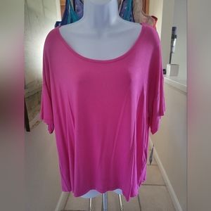 NWT: INC Divine Berry Colored short sleeve lounge top / Size XXL